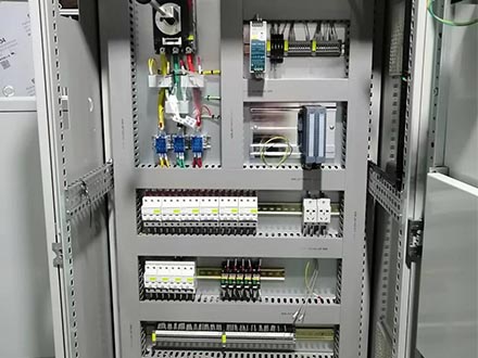 PLC控制柜操作流程 PLC控制柜操作流程