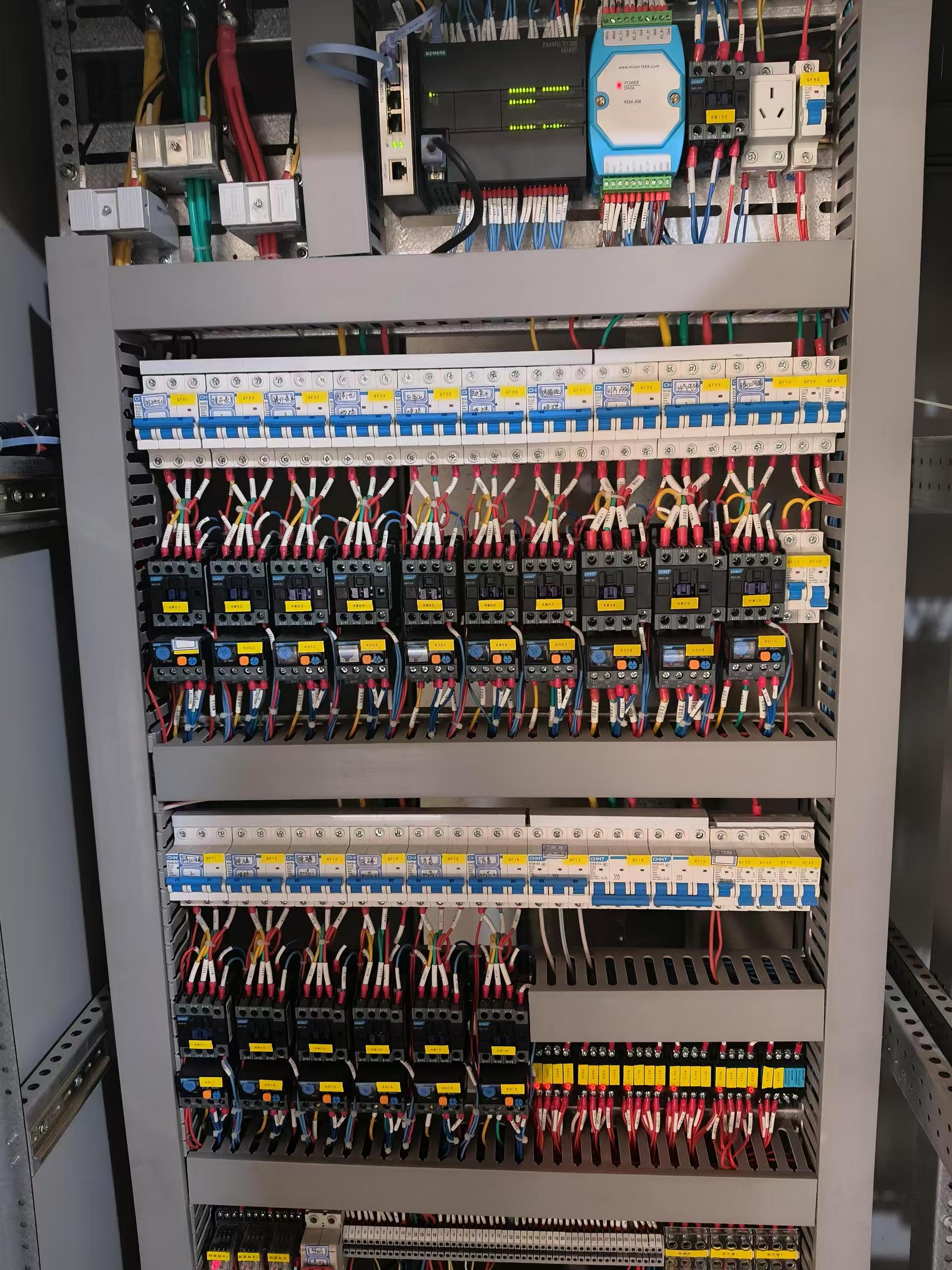 控制柜2.jpg
